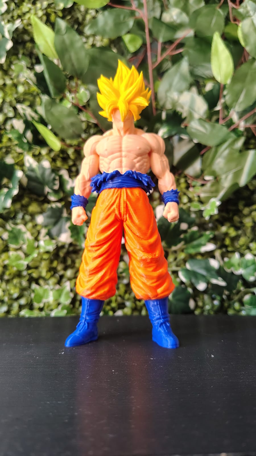 Goku Super Saiyajin – Boneco Colecionável em Impressão 3D | 19 cm - Imagem 6