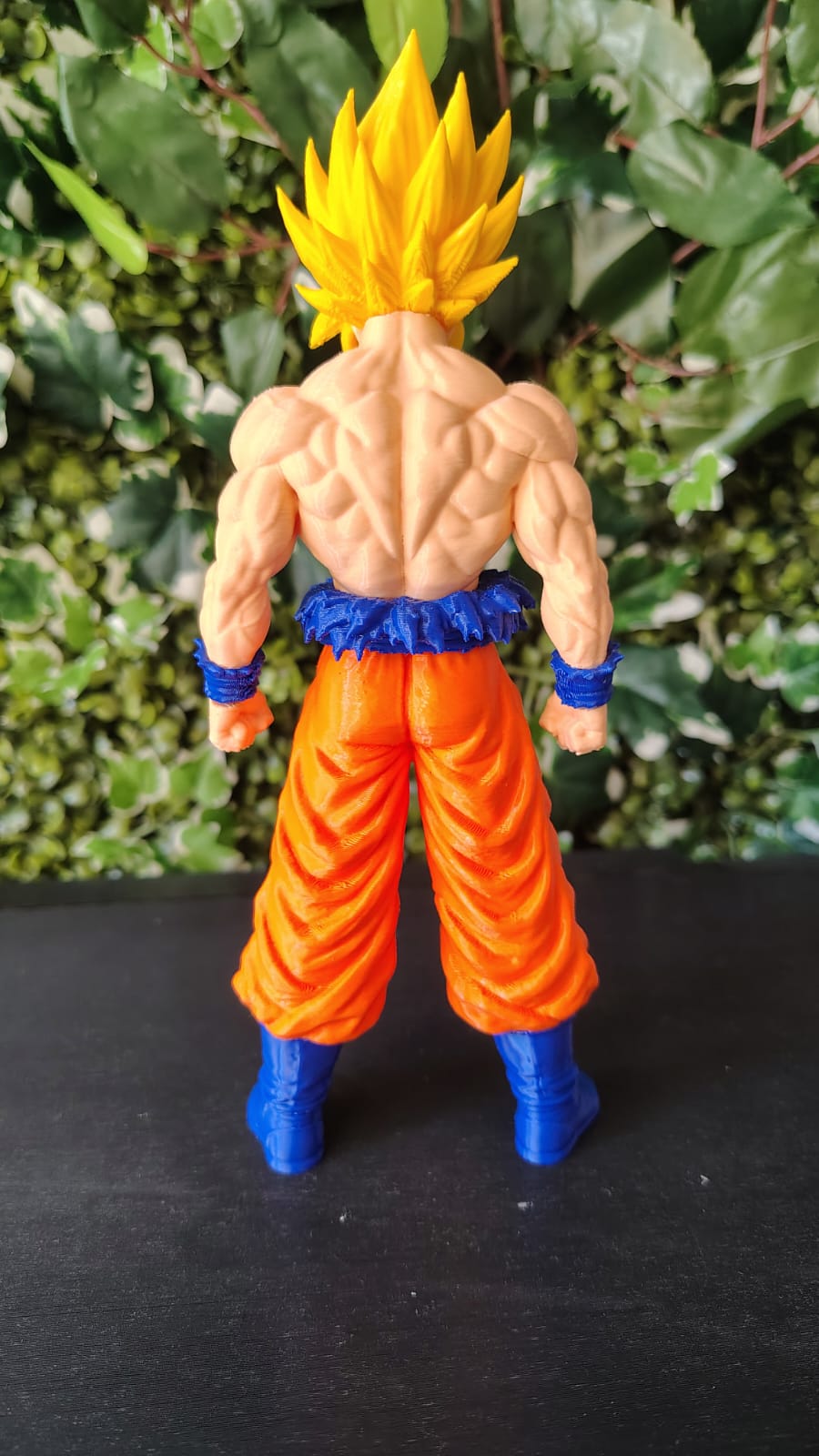 Goku Super Saiyajin – Boneco Colecionável em Impressão 3D | 19 cm